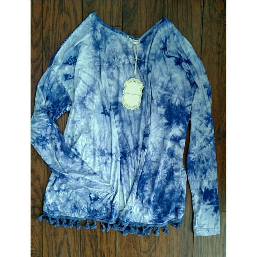 NWT tie dye pom pom cardigan. L/XL